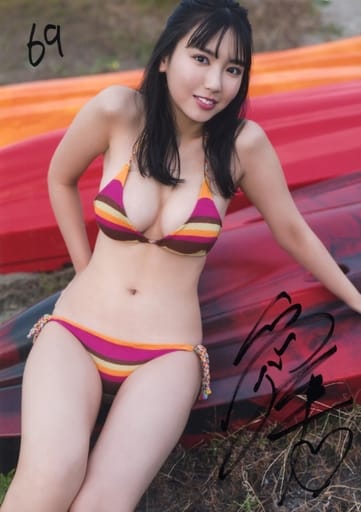 BLT沢口愛華直筆サイン入りパネル1つ 駿河屋 -<中古>沢口愛華 直筆サイン入り写真パネル(C) 「B.L.T.2022年1