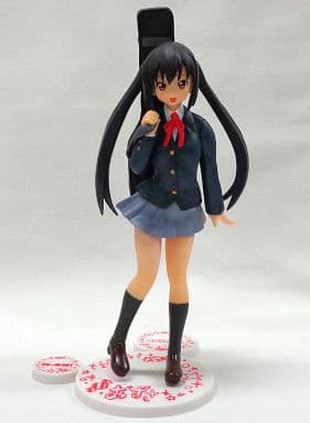 BANPRESTO - 中野梓(なかのあずさ) プレミアムフィギュア 電撃誌上通販Ver. けいおん! 電撃限定企画 完成品 フィギュア バンプレスト 駿河屋 -<中古>中野梓 プレミアムフィギュア 電撃誌上通販Ver