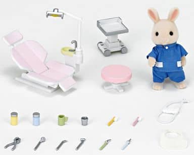 Sylvanian Families Flora Rabbit Siblings Flower Gardening DF-25 Set 2023