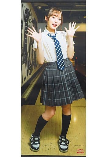 石飛恵里花　石飛全身派タペストリー　カフェ衣装 駿河屋 -<中古>石飛恵里花 石飛全身派タペストリー(制服) 「石飛