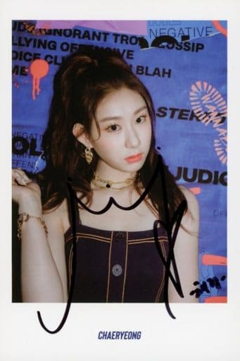 駿河屋 -<中古>[単品/直筆サイン入り] チェリョン(ITZY) ポストカード