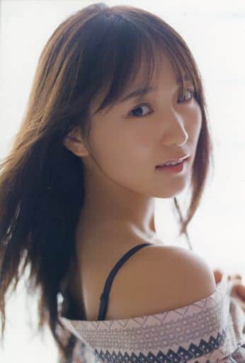 駿河屋 -<中古>菅井友香/肩出し・振り向き ポストカード 「櫻坂