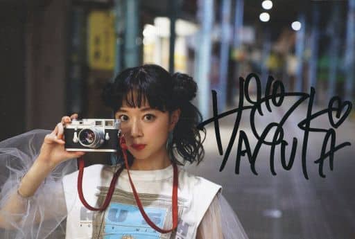 工藤晴香 910hr 写真集発売記念 サイン入り ポストカード 駿河屋 -<中古>工藤晴香(B) 直筆サイン入りポストカード 「工藤晴香