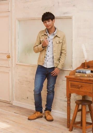 仁科佑二 十次 全身 服裝米色 右外套 便裝shot 音樂劇 網球王子 第3季青學vs山吹 雜貨 小配件 Suruga Ya Com