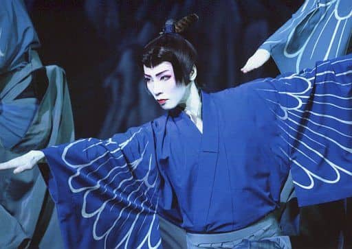 宝冢歌剧团 花组 濑户kazuya 现场照片 横型 上半身 蓝色白