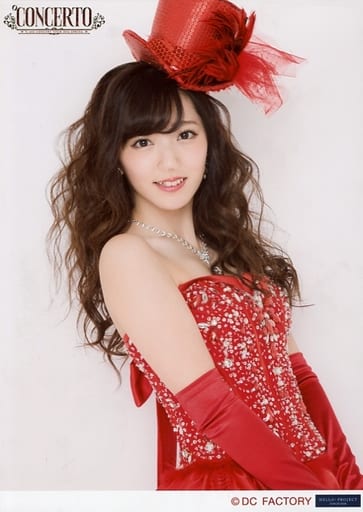 駿河屋 -<中古>°C-ute/鈴木愛理/上半身・衣装赤白・体右向き・帽子・2L