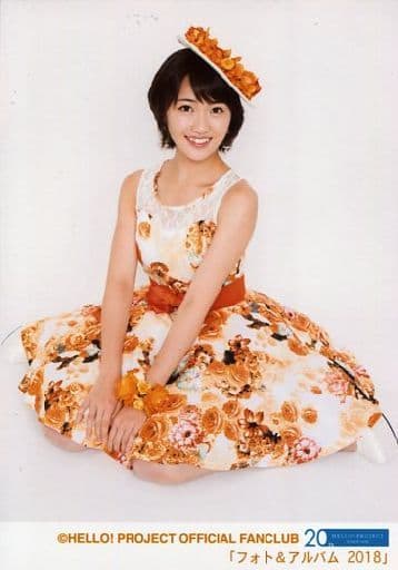 駿河屋 -<中古>モーニング娘。'17/工藤遥/全身・座り・衣装オレンジ白