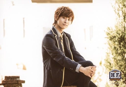 Kaoru Masaki / horizontal type / above knees / jacket black / tie