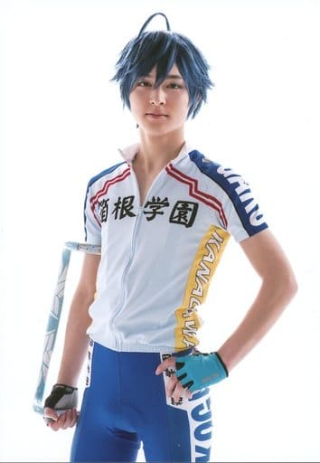 生写真 男 演员杉山真宏 真波山山 膝上 制服 左手腰 背景白 角色生写真 舞台 飙速宅男 新高校篇 集换式学园王者復格 The王者天下 箱根 明信片