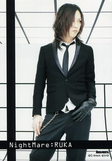 Official Photo Male Visual Kei Band Nightmare Nightmare Ruka Ruka Clothes Black And White Left Hand Waist Line Of Right Background Black And White