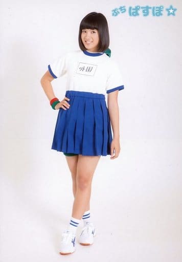 Official Photo Female Idol Puchi Passpo Puchi Passpo Hokazono Airi Whole Body Costume White Blue Gym Clothes Right Hand Waist Legs Crossed Official Official Photo Goods Accessories Suruga Ya Com
