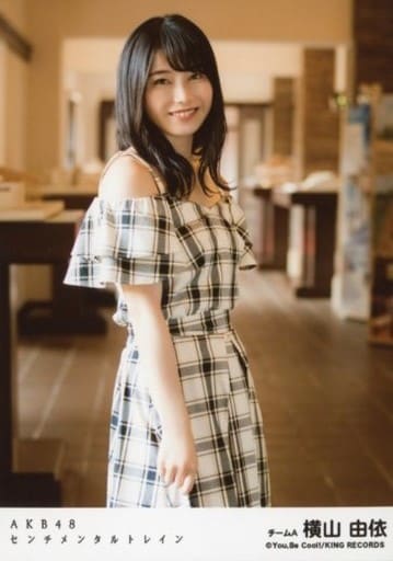 駿河屋 -<中古>横山由依/「センチメンタルトレイン」/CD