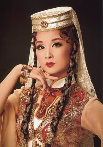 Takarazuka Revue Sora Gumi Mari Setohana Bust Up Background Black Sora Gumi Performance Shirasagi Shirasagi No Shiro Ijin No Renaissance Still Photo Goods Accessories Suruga Ya Com