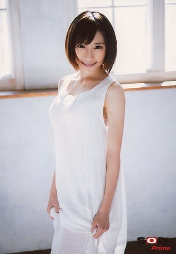 駿河屋 -【アダルト】<中古>七海ティナ/膝上・衣装白・両手服