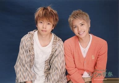 駿河屋 -<中古>NEWS(テゴマス)/手越祐也・増田貴久/横型・上半身・衣装