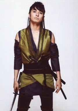 武田航平 藤堂平助 膝上 服装绿 黑 右手刀 闭嘴 背景灰 生写真 舞台 薄樱鬼新选组炎舞録 杂货 小物件 Suruga Ya Com