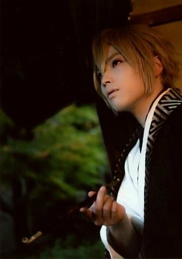 生寫真 男 演員鈴木勝吾 風間千景 上半身 身體向左 和服 生寫真 音樂劇 薄櫻鬼 新選組奇譚交換式明信片 雜貨 小配件 Suruga Ya Com