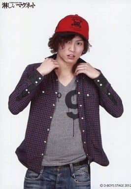 D Boys 橋本汰斗 膝上 格子紋襯衫紫色 雙手領子 帽子紅色 D Boys Stage 10 Th 孤獨的磁鐵 雜貨 小配件 Suruga Ya Com
