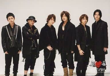 駿河屋 -<中古>KAT-TUN/集合(6人)/横型・全身・衣装黒/公式生