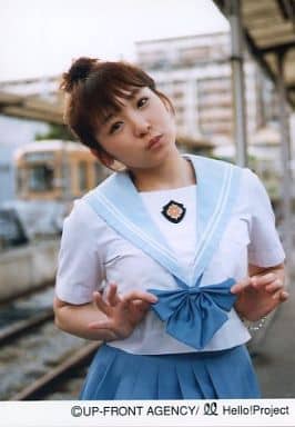 駿河屋 -<中古>モーニング娘。/加護亜依/上半身・制服・両手