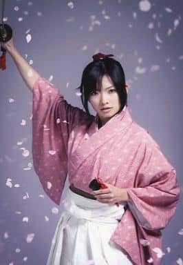 吉田仁美 雪村千鹤 膝上 服装粉色 音乐剧 薄樱鬼 官方生写真 杂货 小物件 Suruga Ya Com