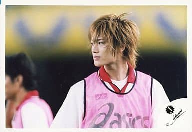 駿河屋 -<中古>KAT-TUN/赤西仁/横型・バストアップ・ピンクの