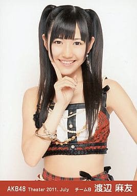 駿河屋 -<中古>渡辺麻友/上半身・右手頬/劇場トレーディング生