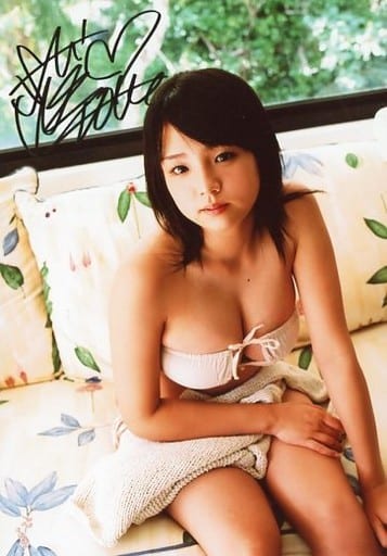 2025年最新】篠崎愛 写真集サインの人気アイテム - メルカリ