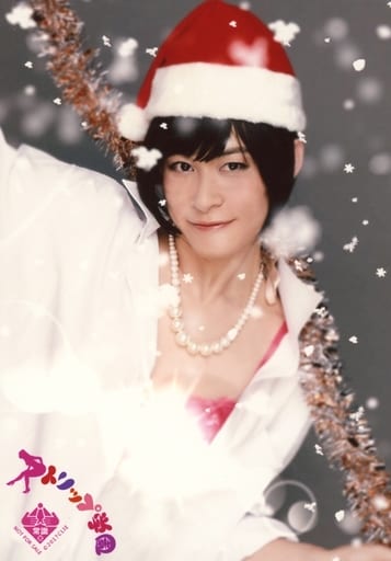 Yuki Fujiwara Shimizu Himaka Upper Body Costume White Red Santa S Hat Character Actor Shot Background Grey