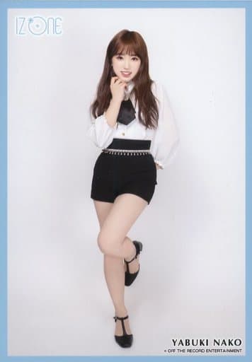 駿河屋 -<中古>IZ*ONE/矢吹奈子/全身・枠青/KCON 2019 JAPAN