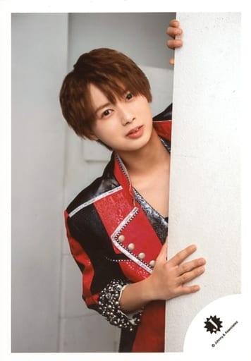 HiHi Jets 公式写真まとめ売り　井上瑞稀　全体集合 駿河屋 -<中古>HiHi Jets/井上瑞稀/上半身・衣装赤・黒・白・壁
