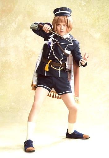 生寫真 男 演員大崎捺希 前田藤四郎 全身 戰鬥服 右手刀 背景米色 生寫真 舞台 刀劍亂舞 慈傳日日之葉凋零 隨機明信片