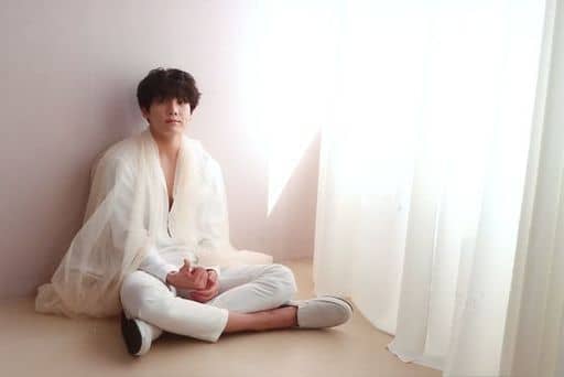 BTS / JUNGKOOK / horizontal, full-body, sitting, agura, costume white