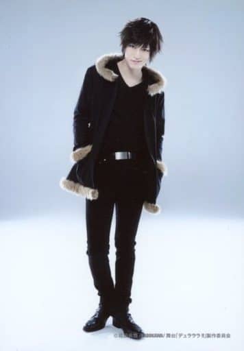 和田雅成 折原臨也 全身 背景灰色 生寫真 舞台 無頭騎士異聞錄 圓首方足之章 個別明信片 雜貨 小配件 Suruga Ya Com