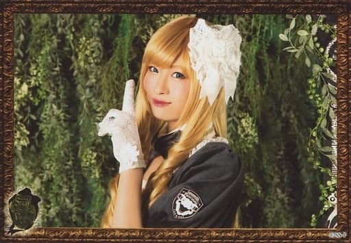 生写真(女)/女演员 松田彩希(Marielle)/横型‧丰胸‧左手食指立‧背景绿/舞台 随机明信片 杂货・小物件