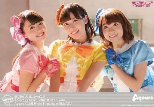 Aqours 2年生 逢田梨香子 伊波杏樹 斉藤朱夏 直筆サイン入りチェキ Aqours 2年生 逢田梨香子 伊波杏樹 斉藤朱夏 直筆サイン入りチェキ