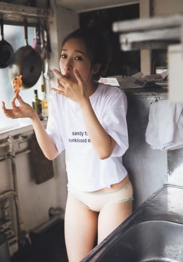 駿河屋 -<中古>梅田彩佳/ファースト写真集「Last of Summer
