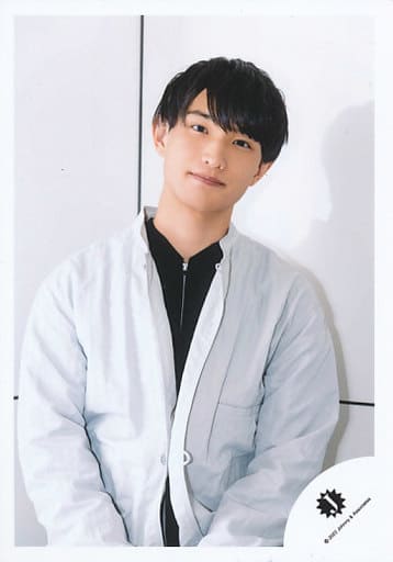 AmBitious 吉川太郎　写真72枚セット Amazon.co.jp: Ambitious 吉川太郎 TVガイド 証明写真 : ホーム