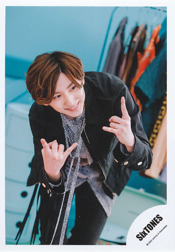 SixTONES 京本大我 公式写真32 共鳴 FASHION オフショット Amazon.co.jp: SixTONES 京本大我 公式写真 共鳴 FASHION : ホーム