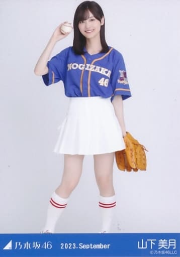 乃木坂46 ベースボールシャツ 2019 山下美月 L 駿河屋 -<中古>山下美月/全身・ベースボールシャツ2023/「乃木坂46