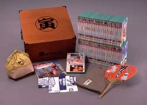 男はつらいよ DVDパーフェクトBOX(巾着・腹巻き欠品、BOXに傷み・凹み、金具部分にサビ有り)