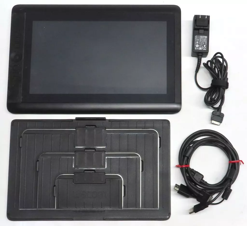 Windowsハード　【ジャンク】13.3型液晶ペンタブレット Cintiq 13HD [DTK-1301/K0](状態：欠品多※詳細については備考をご覧ください。)