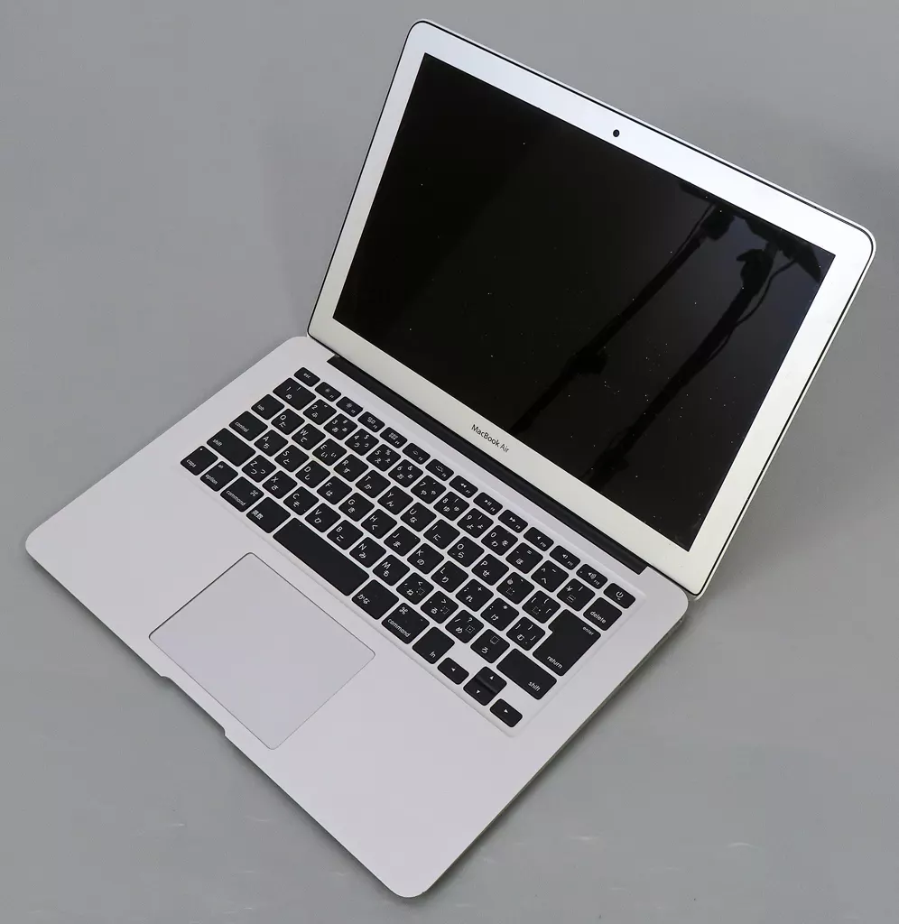 Macハード　ノート型PC本体 MacBook Air (13インチ Early 2015)(MJVE2J/A)