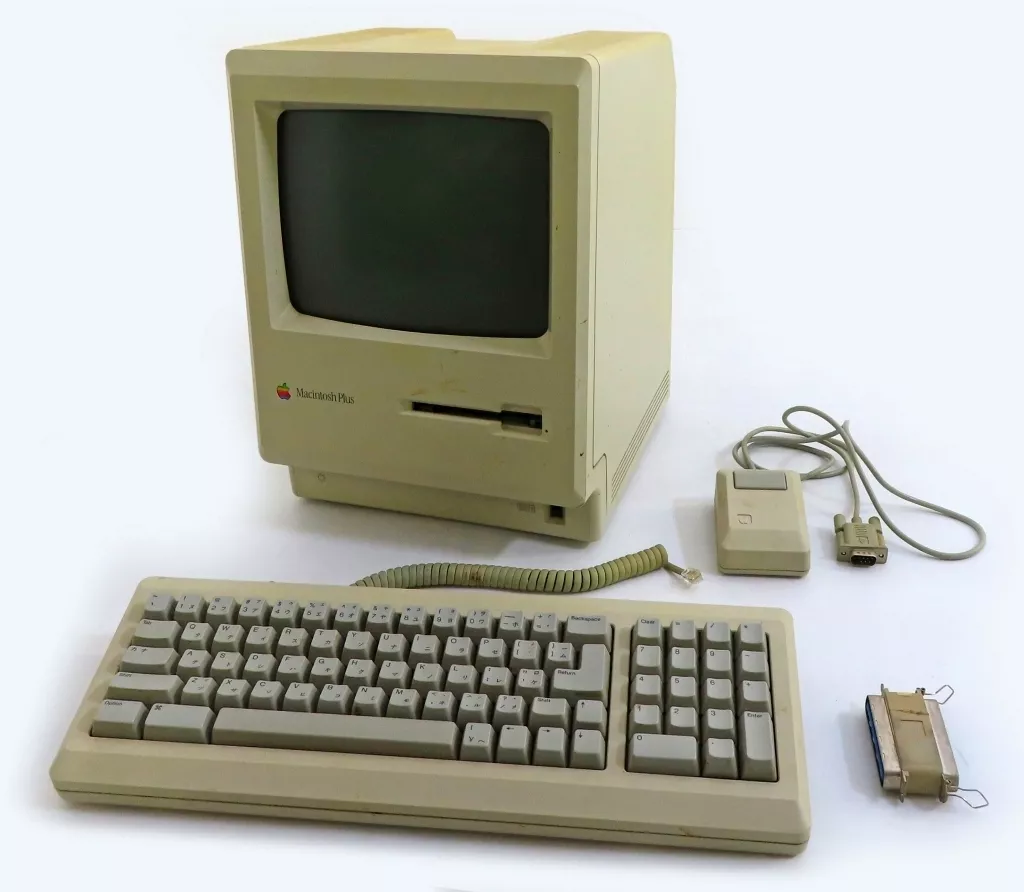 Macintosh　ハード　[ジャンク品]Macintosh plus 本体