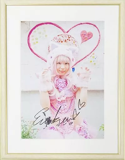えなコレクションin 原宿　直筆サイン入り額装フォトセット 駿河屋 -<中古>えなこ 直筆サイン入り額装フォト 「えな