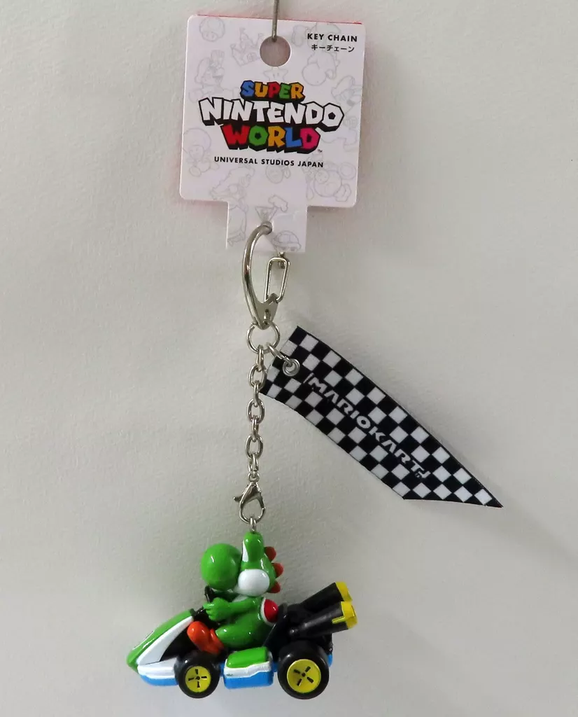 ヨッシー(マリオカート/フラッグ付き) キーチェーン 「スーパーマリオ」 ユニバーサル・スタジオ・ジャパン スーパーニンテンドーワールド限定