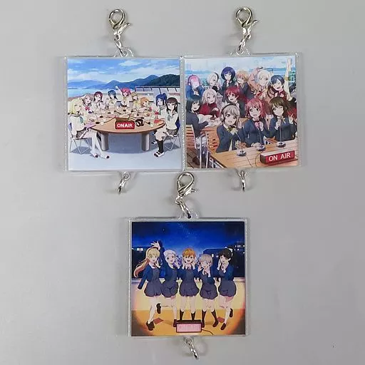 Aqours＆虹ヶ咲学園スクールアイドル同好会＆Liella つながるアクリルチャーム3種セット 「CD ラブライブ!シリーズのオールナイトニッポンGOLD タイアップ企画スプリットシングル not ALONE not HITORI/ミラクル STAY TUNE!/Shooting Voice!!」 対象店舗連動購入特典