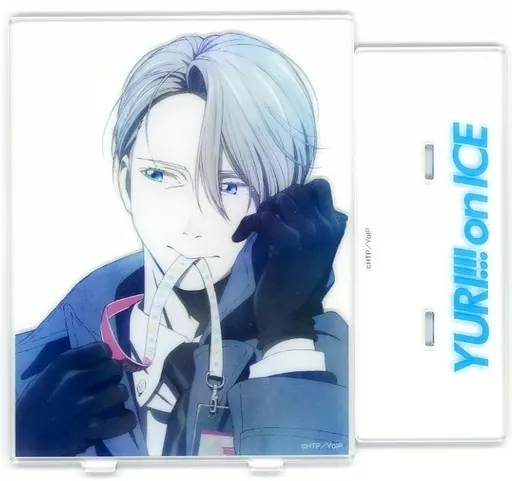 ヴィクトル・ニキフォロフ Cheer ver アクリルスタンド ユーリ ヴィクトル・ニキフォロフ(Cheer ver.) アクリルスタンド