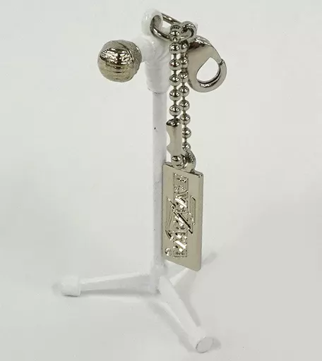 矢沢永吉 フィギュア キーホルダ　マイクスタンドチャーム 矢沢永吉 フィギュア キーホルダ マイクスタンドチャームの通販はau