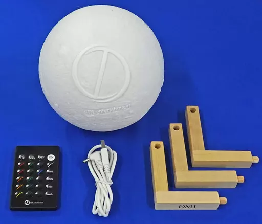 ☺新品・未開封☺ANSWER... SHINE Moon Lamp スピーカー付 ØMI デジタルシングル「ANSWER SHINE」リリース記念アイテム受注